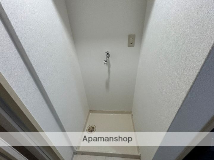 大阪府東大阪市御厨栄町2丁目の賃貸マンションの内装