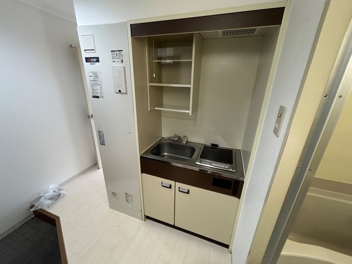 大阪府東大阪市御厨栄町2丁目の賃貸マンションの内装