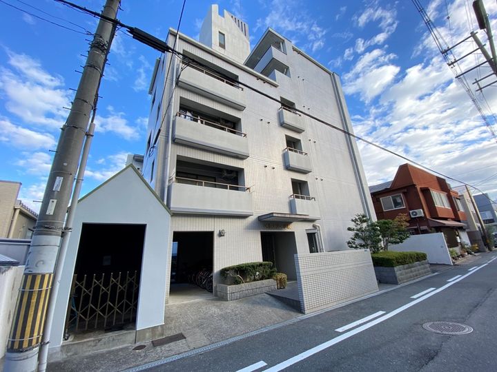 大阪府東大阪市御厨栄町2丁目の賃貸マンションの外観