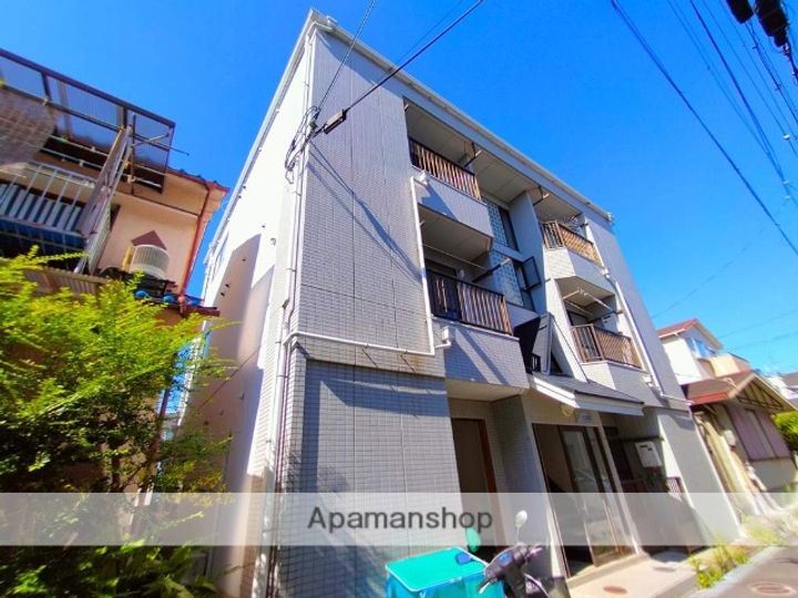 プリモ伊加賀の外観