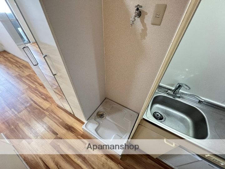 大阪府東大阪市長田東1丁目の賃貸マンションの内装