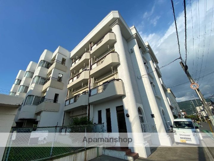 シャトー西村の外観
