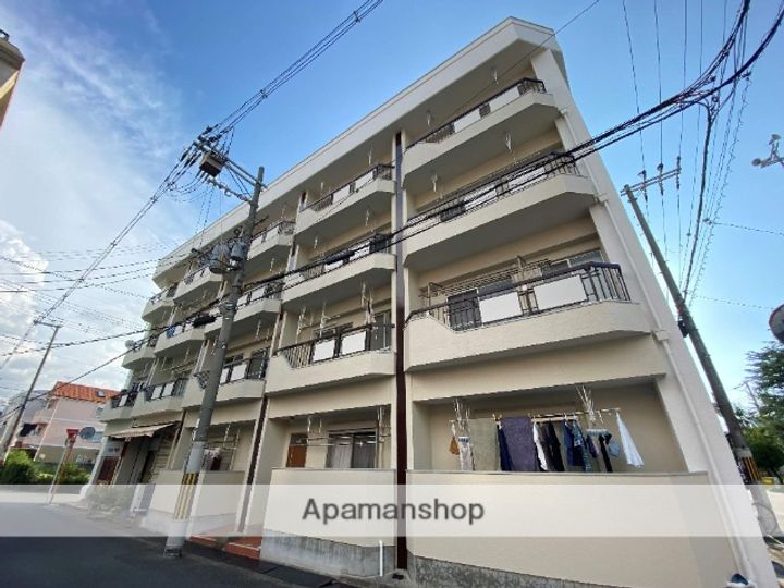 シャトー西村の外観