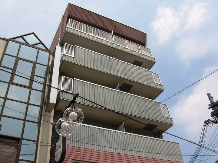 大阪府東大阪市徳庵本町の賃貸マンションの外観