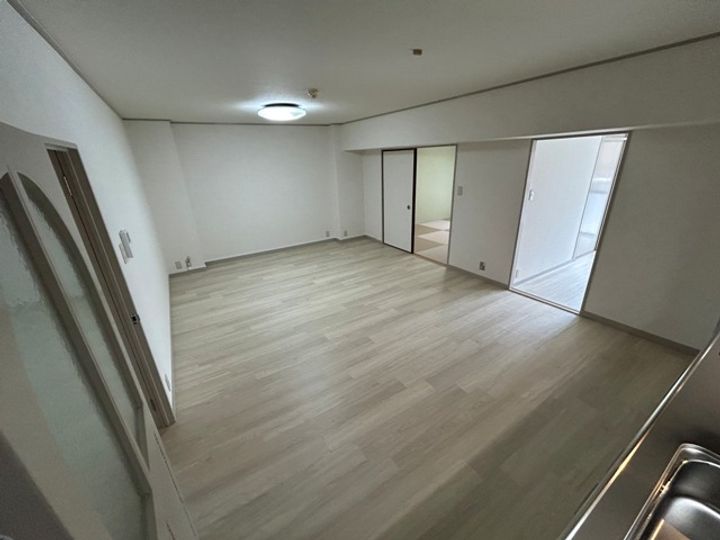 日商岩井芦屋マンションの居間