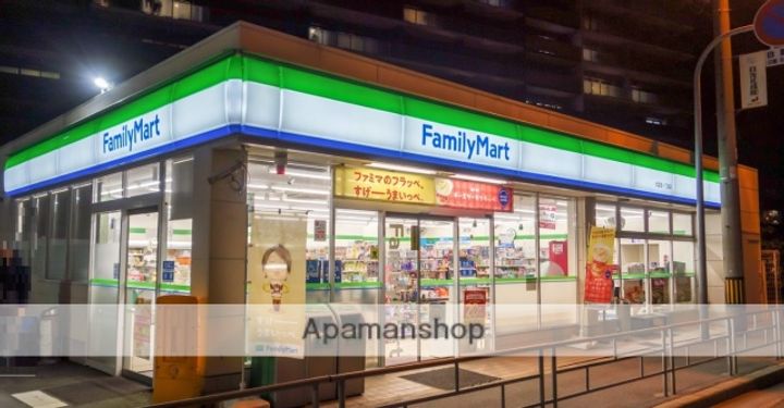 ES-Grande Umedakitaの周辺