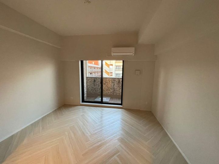 PHOENIX CLOVE TOMOI702の居間