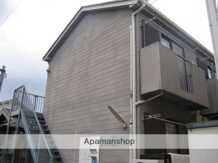 パレスハイツB棟202の外観