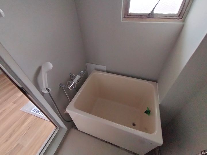 大阪府八尾市山本町北2丁目の賃貸マンションの風呂