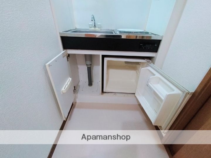 大阪府八尾市山本町北8丁目の賃貸アパートの内装