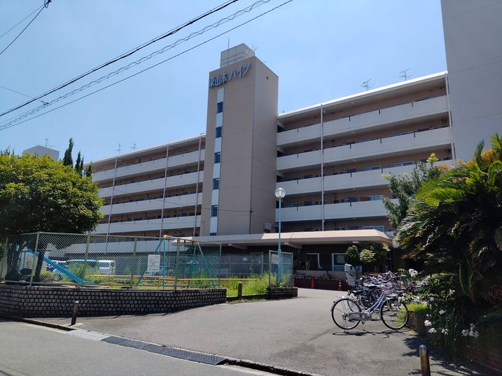 大阪府八尾市東山本新町2丁目の賃貸マンションの外観