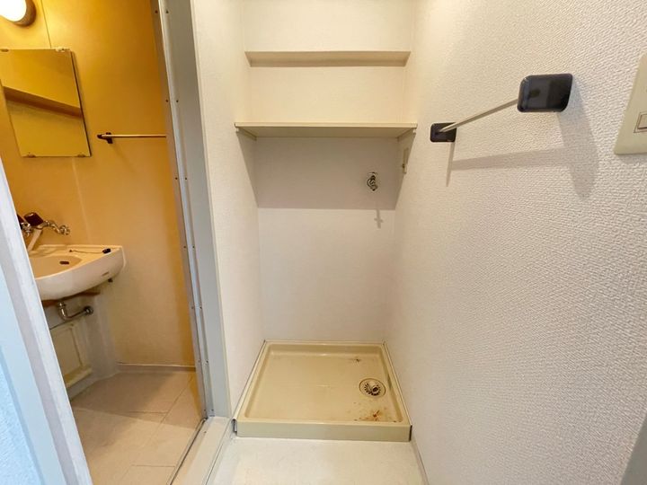 大阪府八尾市陽光園2丁目の賃貸マンション204の内装