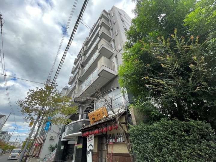 大阪府八尾市陽光園2丁目の賃貸マンション204の外観