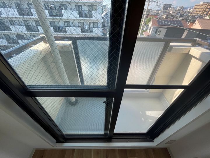 大阪府八尾市山本町南8丁目の賃貸マンションの内装