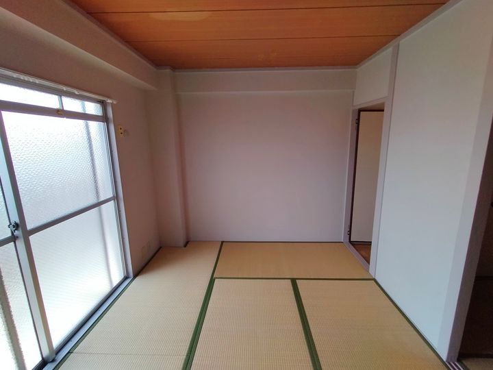 大阪府八尾市西山本町6丁目の賃貸マンション302の内装