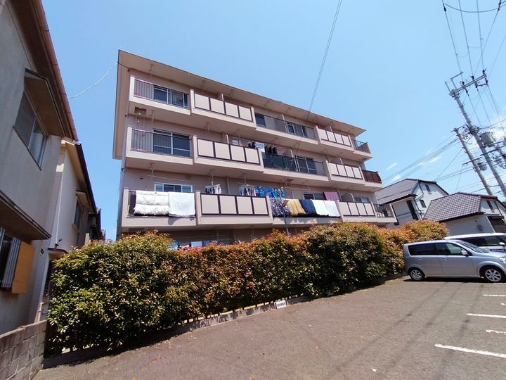 大阪府八尾市西山本町6丁目の賃貸マンション302の外観