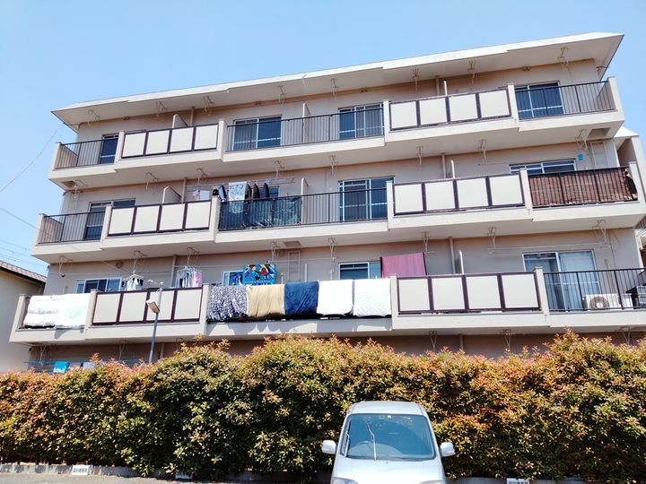 大阪府八尾市西山本町6丁目の賃貸マンション302の外観