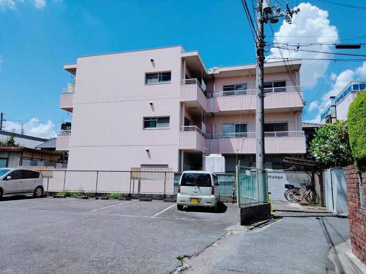 大阪府八尾市佐堂町1丁目の賃貸マンション301の外観