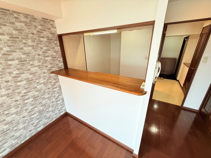大阪府東大阪市長田西3丁目の賃貸マンション505の内装