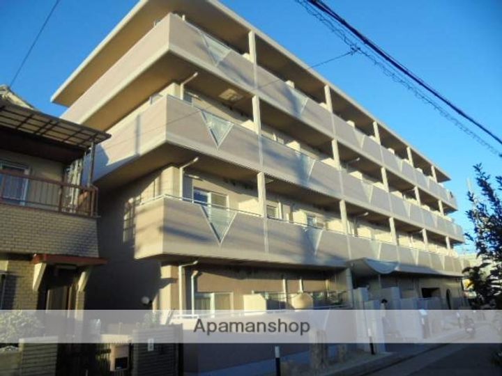 兵庫県尼崎市富松町1丁目の賃貸マンションの外観