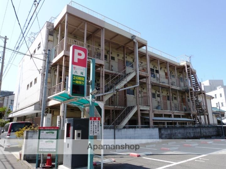 室生マンションの外観