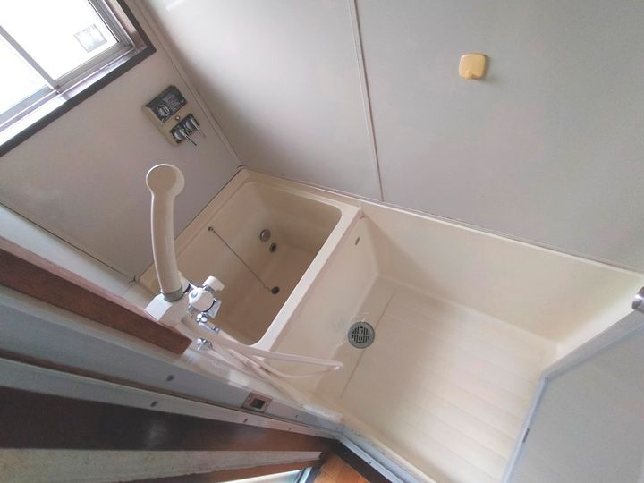 大阪府八尾市教興寺5丁目の賃貸マンションの風呂