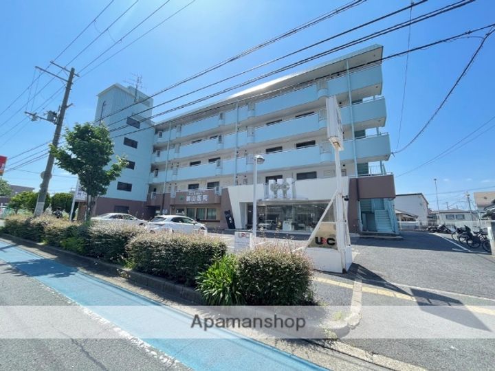 エスト深井の外観