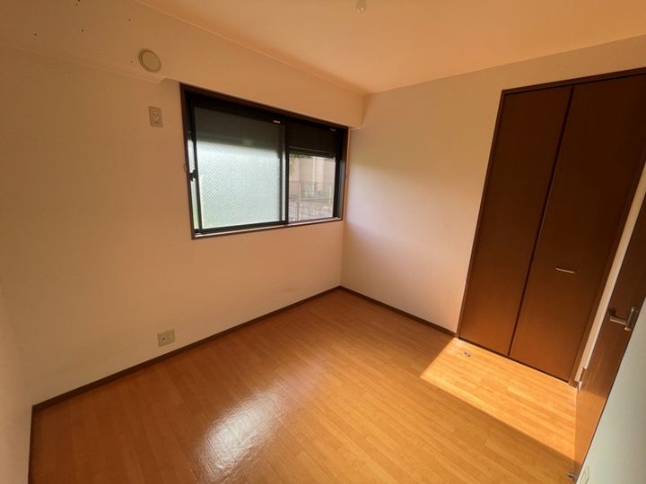 大阪府八尾市教興寺4丁目の賃貸アパートの内装