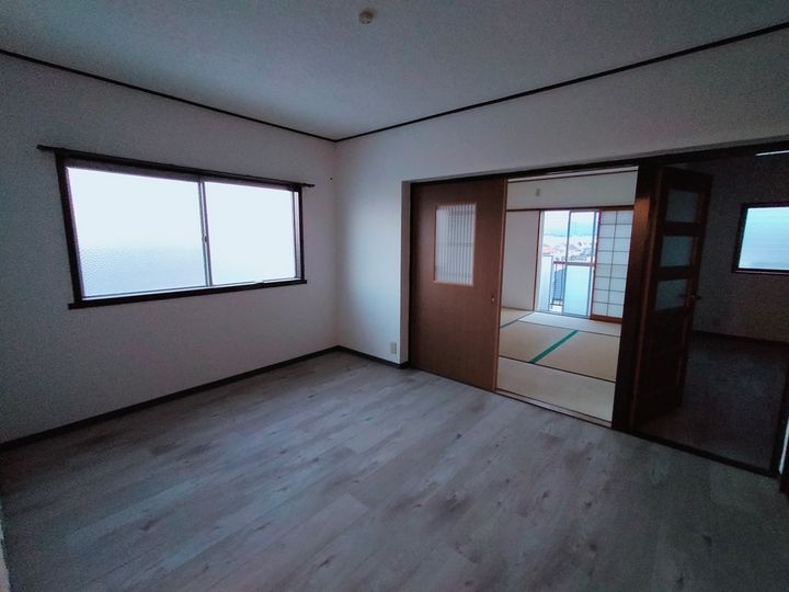 大阪府八尾市南太子堂3丁目の賃貸マンション4-Bの内装