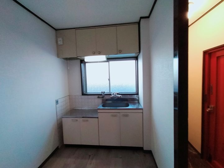 大阪府八尾市南太子堂3丁目の賃貸マンション4-Bのキッチン
