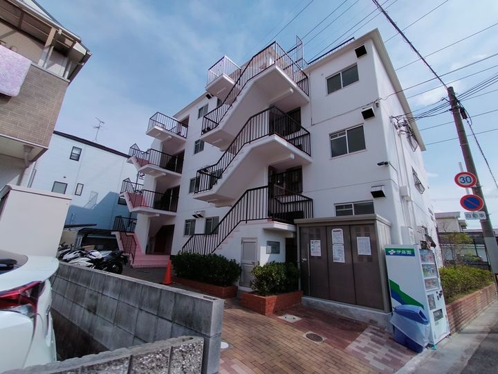 大阪府八尾市南太子堂3丁目の賃貸マンション4-Bの外観