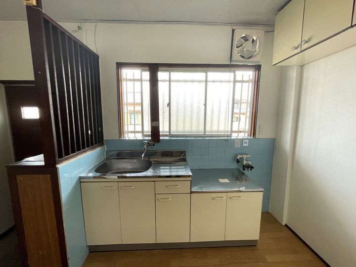大阪府八尾市八尾木北3丁目の賃貸マンション202のキッチン