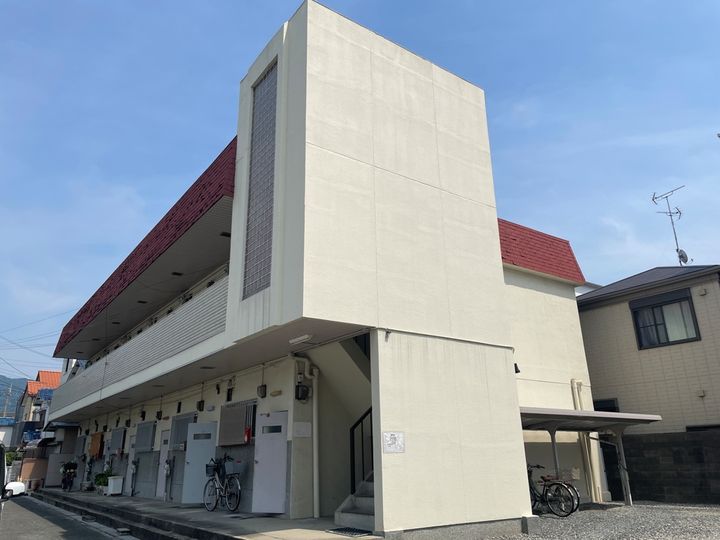 大阪府八尾市八尾木北3丁目の賃貸マンション202の外観
