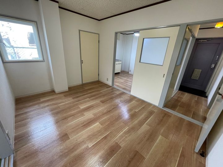 大阪府八尾市山本町北7丁目の賃貸マンション106の内装