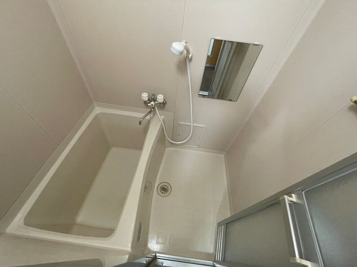 大阪府八尾市山本町北7丁目の賃貸マンション106の風呂