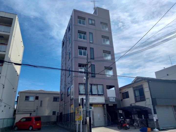 大阪府八尾市山本高安町2丁目の賃貸マンション301の外観