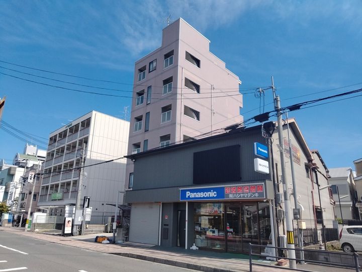 大阪府八尾市山本高安町2丁目の賃貸マンション301の外観