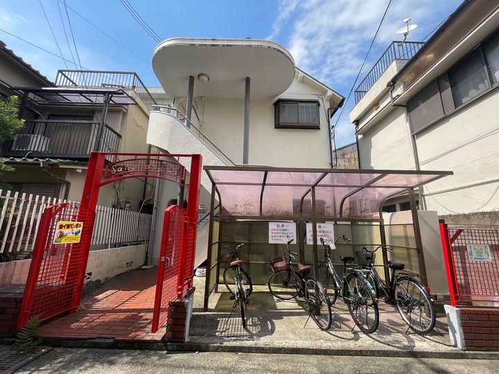 大阪府八尾市宮町1丁目の賃貸アパートの外観