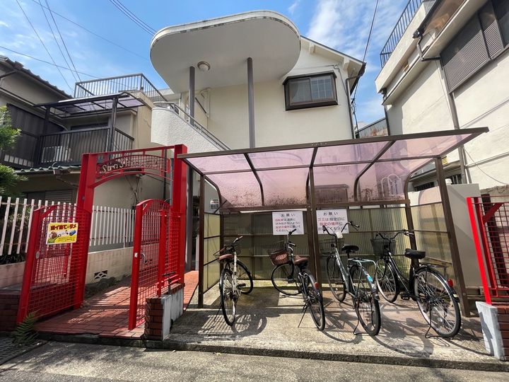 大阪府八尾市宮町1丁目の賃貸アパートの外観