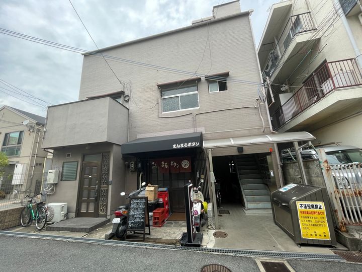 大阪府八尾市明美町1丁目の賃貸マンション302の外観