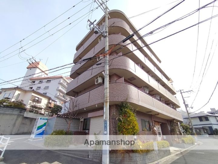 グリンヒルズ302の外観