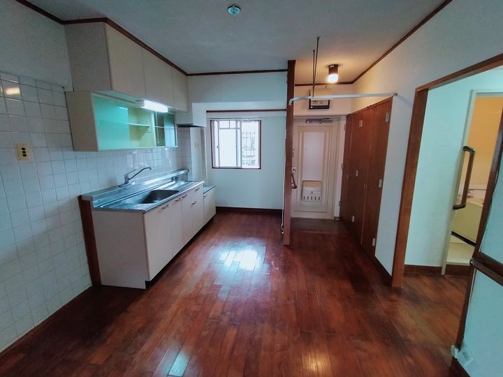 大阪府八尾市本町2丁目の賃貸マンション202の内装