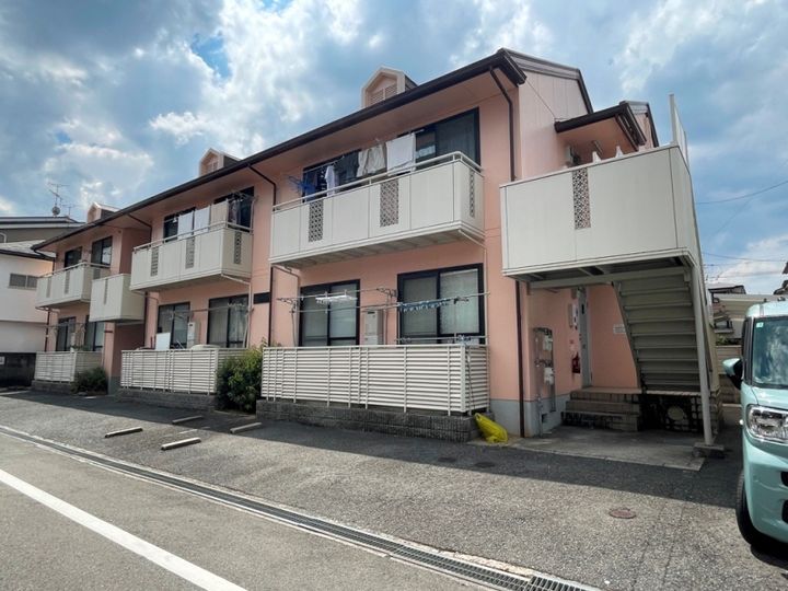 大阪府八尾市刑部4丁目の賃貸アパートの外観