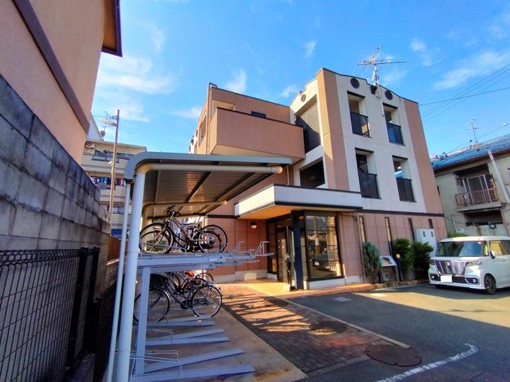 サウス高安の外観