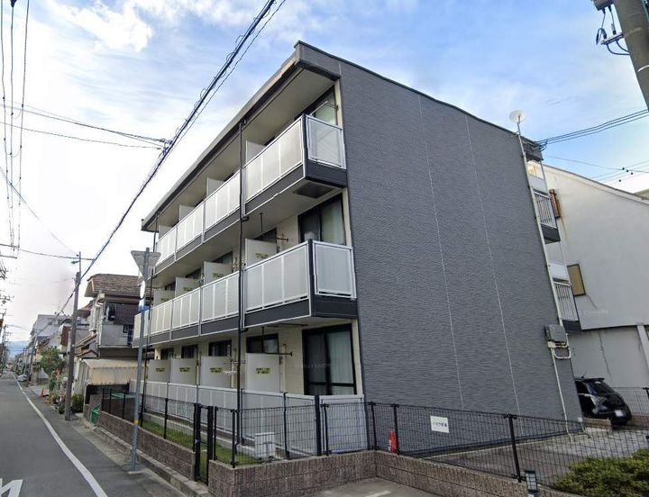 レオパレスメルナカヤの外観