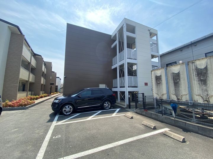 レオパレスIBの外観