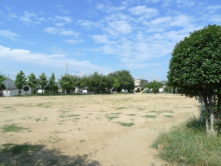 レオパレス友集日の周辺