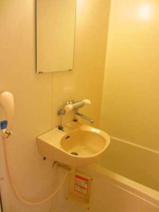 レオパレス友集日の風呂