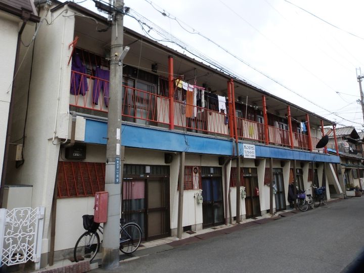 大阪府八尾市東太子1丁目の賃貸アパート102の外観