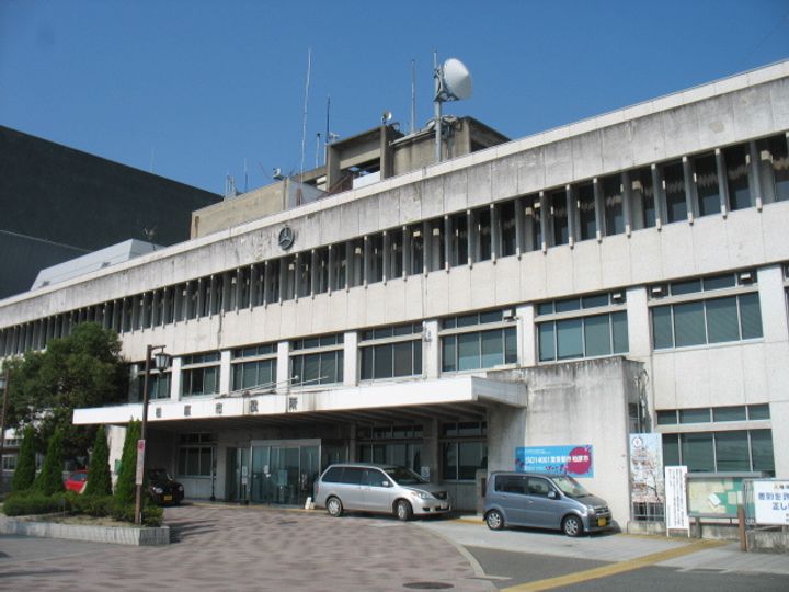 アンプルール フェール REALIFEの周辺